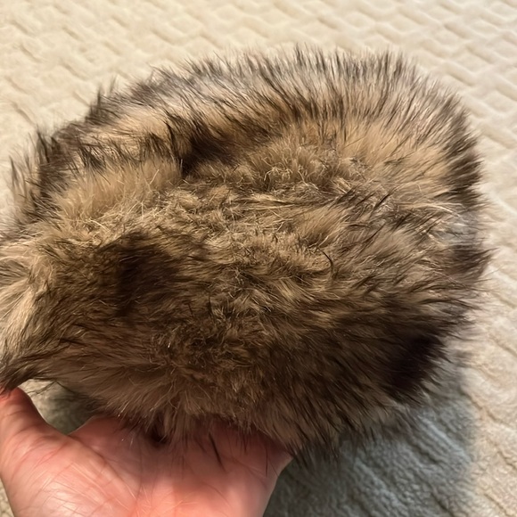 Fuzzy ear-flap hat - Picture 2 of 4